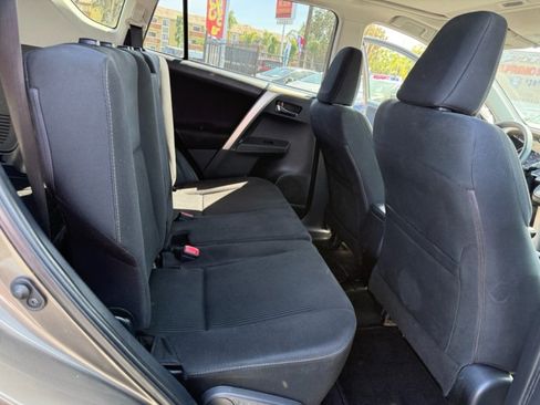 Used 2015 Toyota RAV4 XLE FWD image 20
