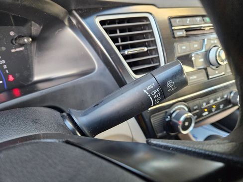 Used 2013 Honda Civic LX image 14