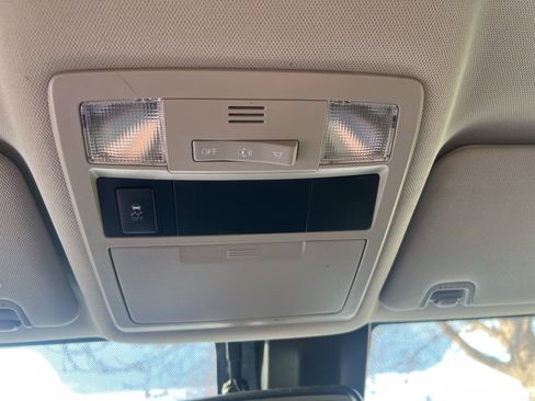 Used 2019 Toyota Tacoma SR5 image 18