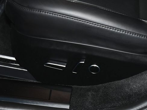 Used 2021 Tesla Model S Plaid image 43