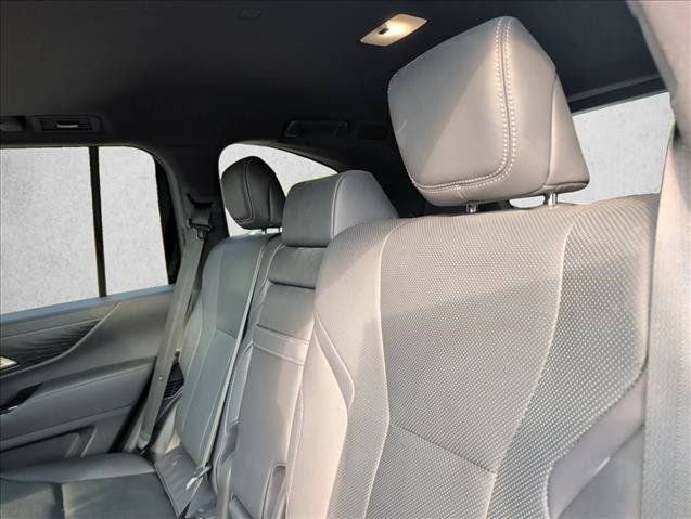 Used 2022 Lexus LX 600 4WD w/ Appearance Package image 17