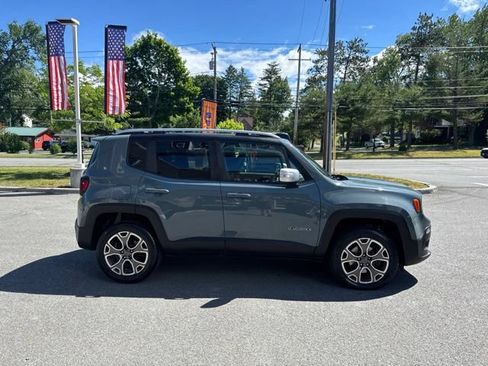Used 2017 Jeep Renegade Limited AWD/4WD image 5