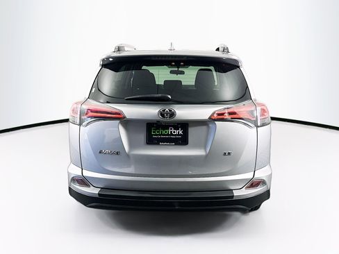 Used 2016 Toyota RAV4 LE FWD image 7