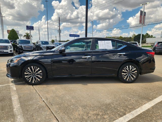 Used 2024 Nissan Altima 2.5 SV FWD image 4