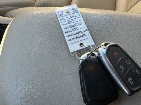 Used 2017 Cadillac XT5 Luxury w/ Driver Awareness Package image 48