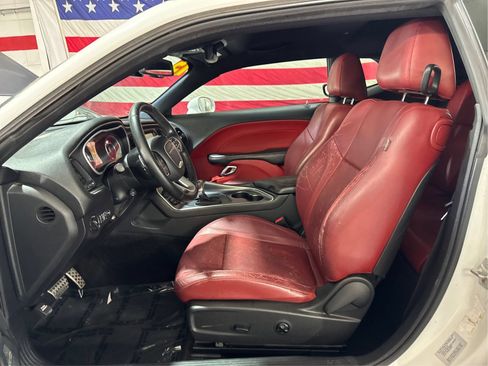 Used 2015 Dodge Challenger SXT Plus w/ Premium Sound Group RWD image 9