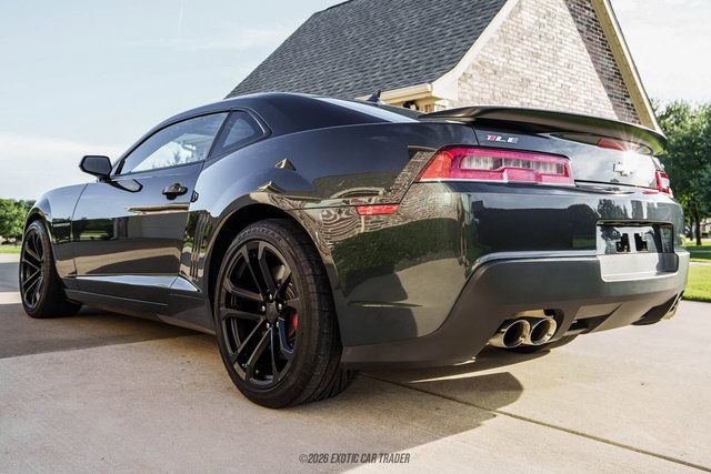 Used 2015 Chevrolet Camaro SS w/ SS Performance Package RWD image 6