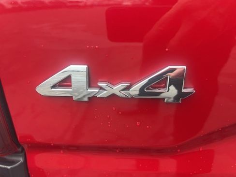 Used 2021 Toyota Tacoma SR image 8