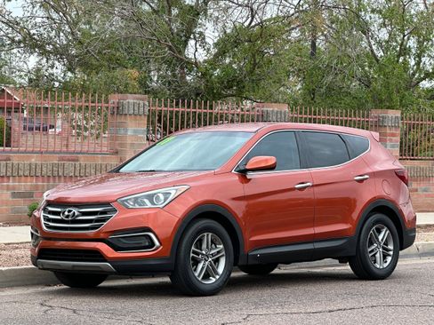 Used 2017 Hyundai Santa Fe Sport image 1