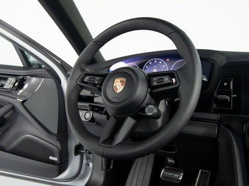 New 2026 Porsche Panamera 4 image 32