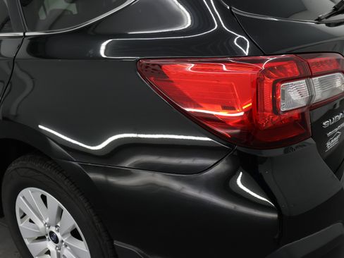 Used 2019 Subaru Outback 2.5i Premium image 32