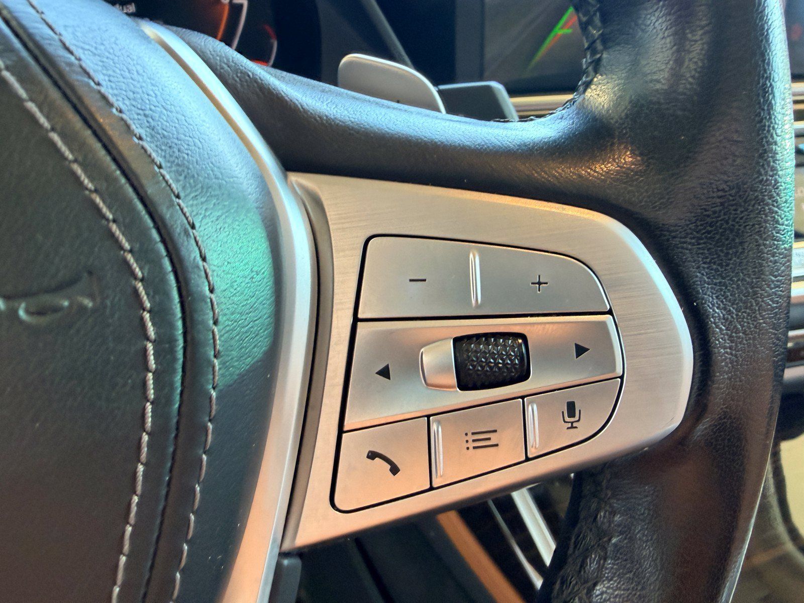 Used 2021 BMW X7 xDrive40i AWD/4WD image 17