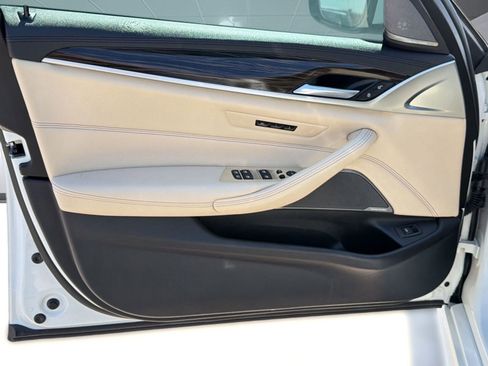 Used 2018 BMW 540i RWD image 13