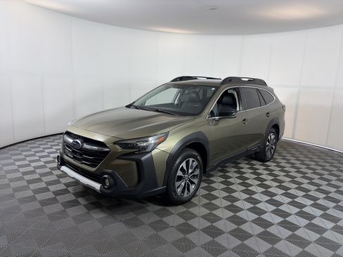 Used 2024 Subaru Outback Limited AWD/4WD image 2