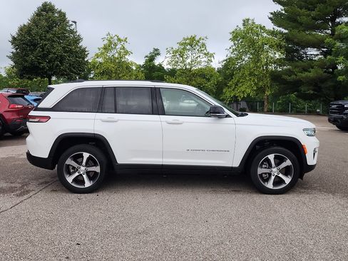 Used 2023 Jeep Grand Cherokee 4WD 4xe w/ Luxury Tech Group II image 8