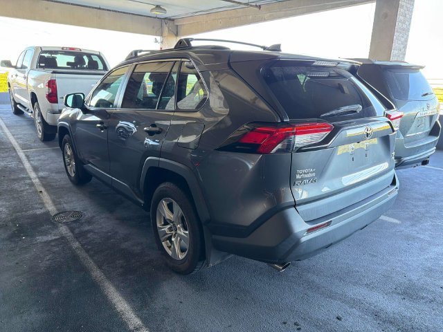Used 2021 Toyota RAV4 XLE w/ Convenience Package AWD/4WD image 2