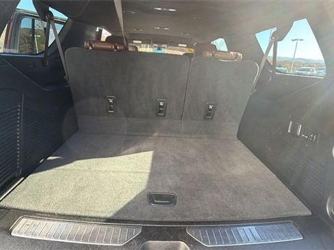 Used 2021 Chevrolet Suburban High Country image 20