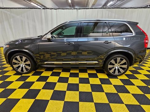 Used 2021 Volvo XC90 T8 Inscription w/ Protection Package Premier image 6