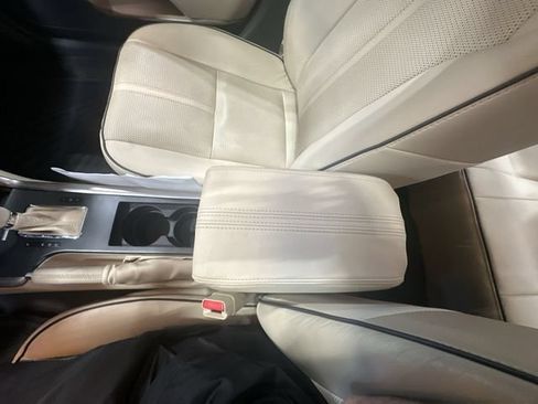 Used 2012 Lincoln MKZ FWD image 28