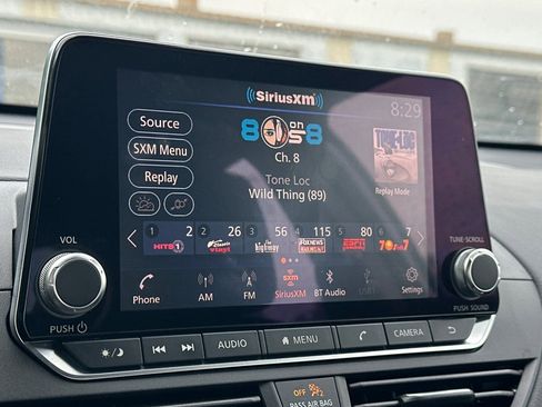 Used 2022 Nissan Altima 2.5 SV image 14