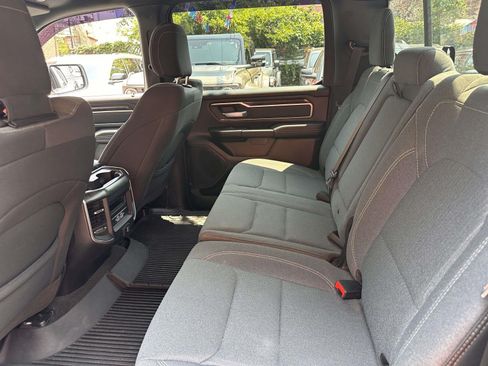 Used 2022 RAM 1500 Big Horn AWD/4WD image 15