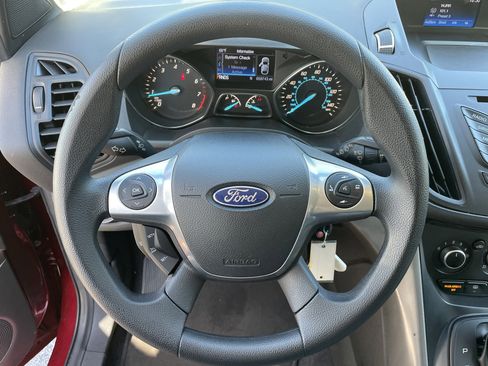 Used 2016 Ford Escape SE image 28