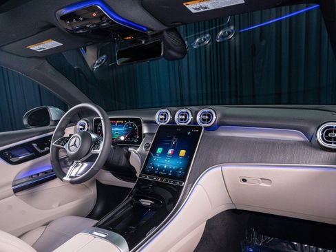 New 2026 Mercedes-Benz GLC 300 image 4