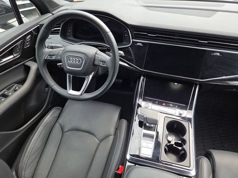 Used 2025 Audi Q7 3.0T Prestige AWD/4WD image 36