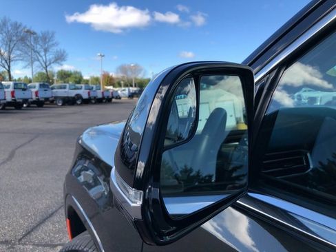 Used 2023 Jeep Grand Wagoneer Series II image 27