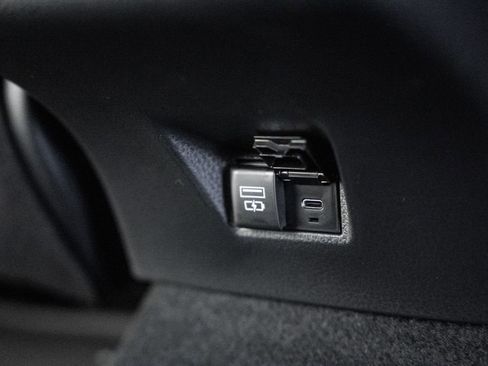 New 2026 Toyota Camry SE image 34