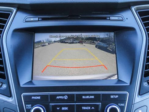 Used 2017 Hyundai Santa Fe SE image 22