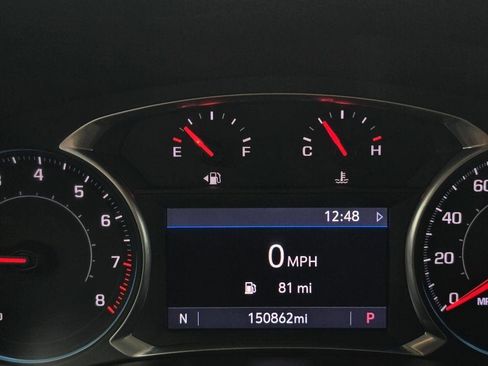 Used 2021 Chevrolet Traverse LT FWD image 22