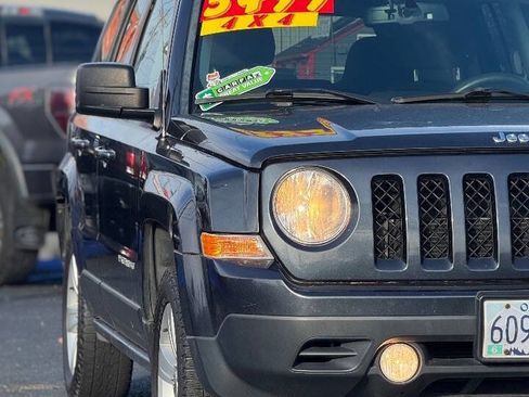 Used 2014 Jeep Patriot Sport w/ Power Value Group image 9