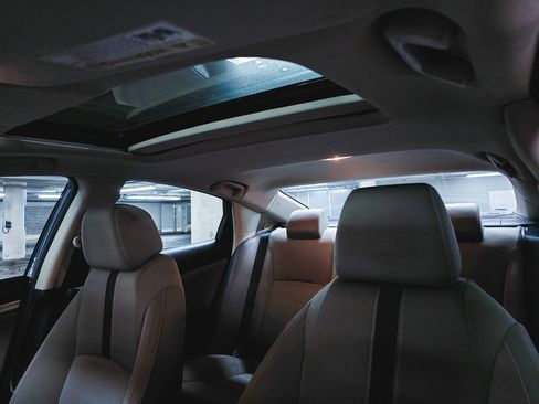 Used 2019 Honda Civic EX image 18