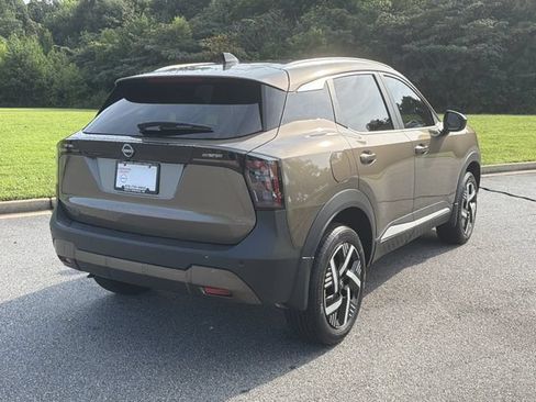 Certified 2026 Nissan Kicks SV FWD image 3
