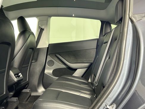 Used 2023 Tesla Model Y Long Range image 14