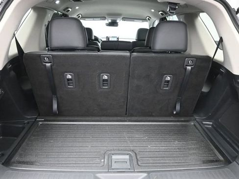 Used 2025 Honda Pilot EX-L image 34
