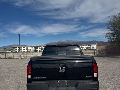 Certified 2023 Honda Ridgeline Black Edition image 5