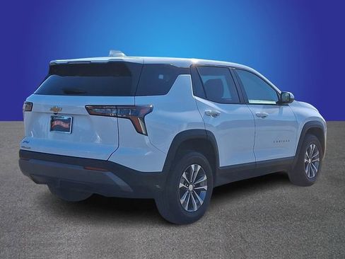 Used 2025 Chevrolet Equinox LT FWD image 4
