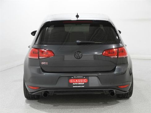 Used 2017 Volkswagen GTI SE image 18