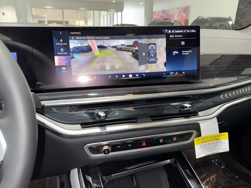 New 2026 BMW X5 xDrive40i w/ M Sport Package AWD/4WD image 19