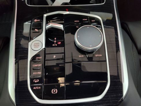 Used 2026 BMW X5 xDrive40i w/ M Sport Package image 16