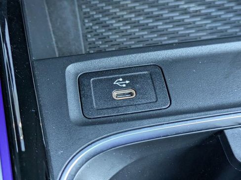 Used 2025 Mercedes-Benz GLB 250 4MATIC image 24