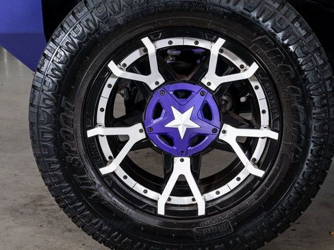 Used 2018 Jeep Wrangler Unlimited Sahara image 10