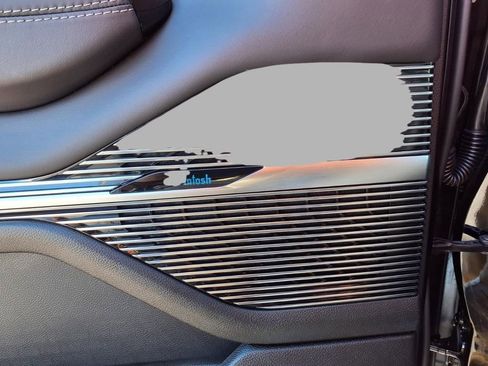 New 2026 Jeep Grand Wagoneer Summit w/ Rear Seat Video Group I image 18