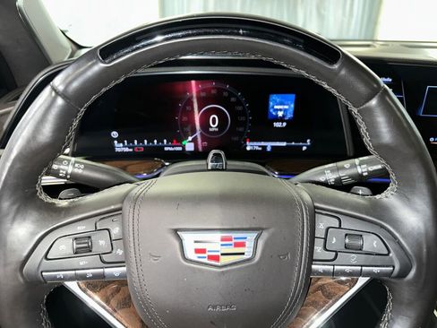 Used 2021 Cadillac Escalade Premium Luxury Platinum image 10