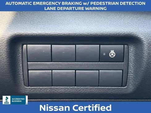 Certified 2023 Nissan Kicks SR w/ SR Premium Package FWD image 10