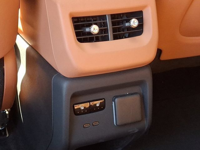 Certified 2025 Cadillac Optiq Sport 2 AWD/4WD image 9