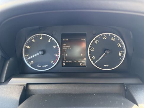 Used 2015 Land Rover LR4 HSE image 26