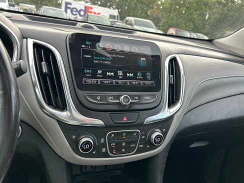Used 2018 Chevrolet Equinox Premier FWD image 27